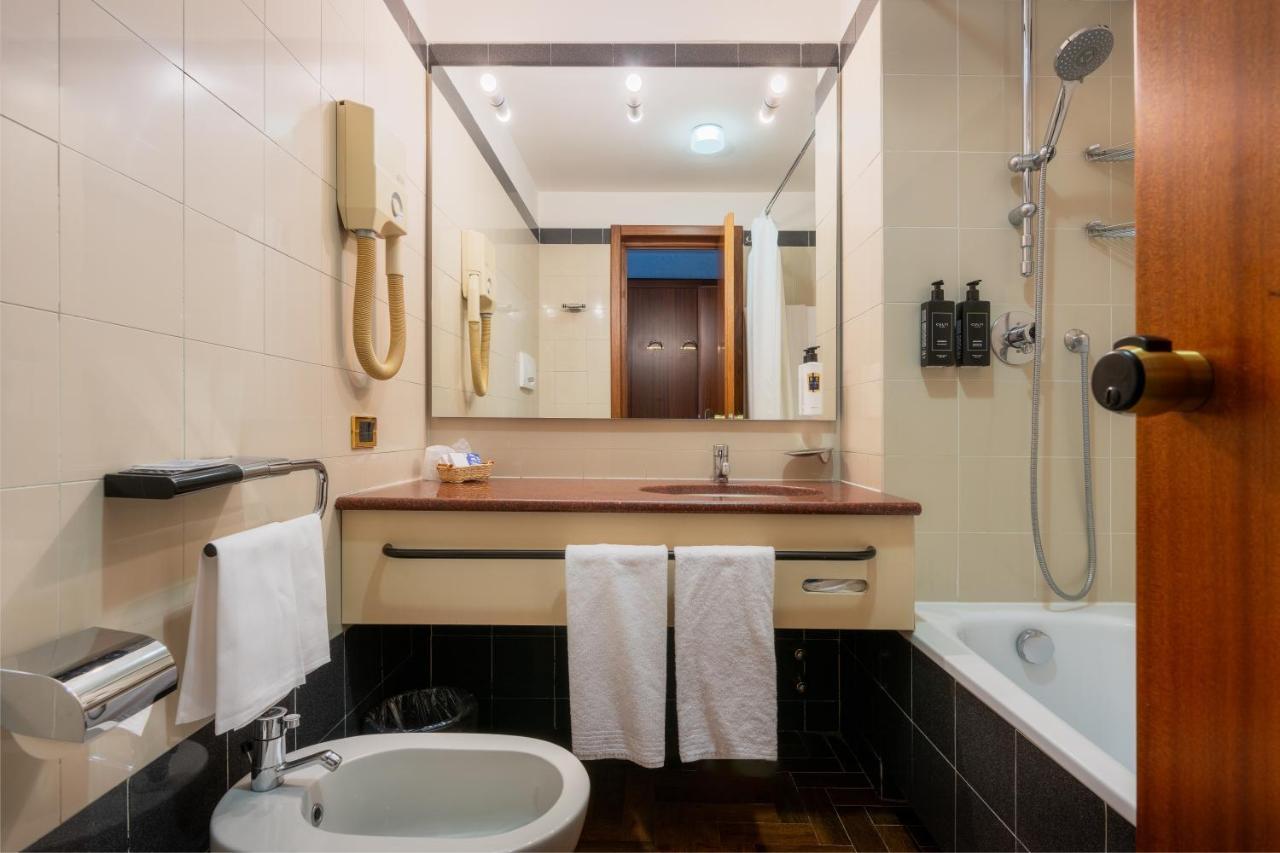 Crivi's Hotel