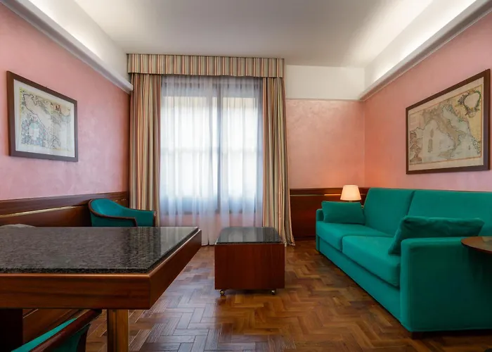 Hotel Crivi\'S